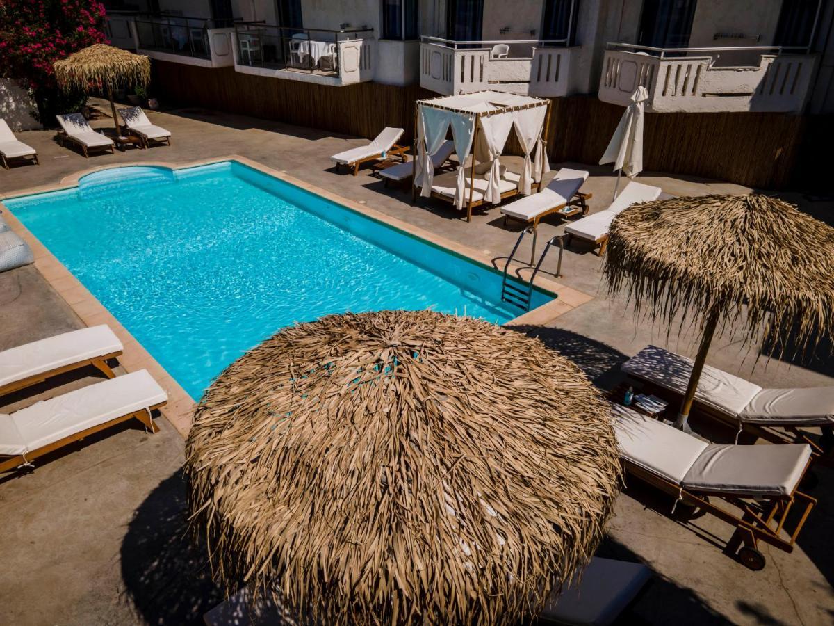 Manias Hotel Apartments Aγία Μαρίνα Εξωτερικό φωτογραφία